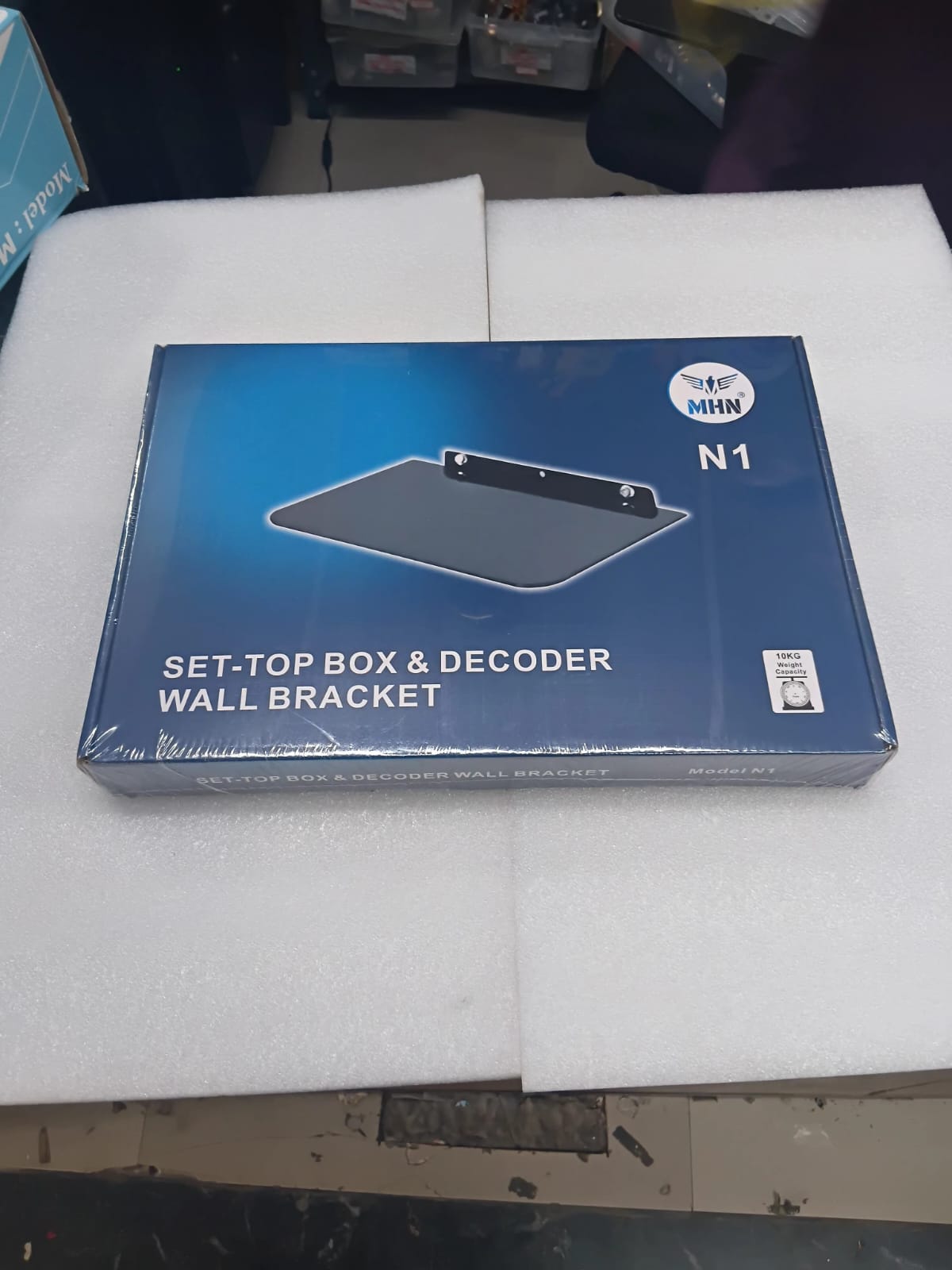 SET-TOP BOX AND DECORDER WALL BRACKET